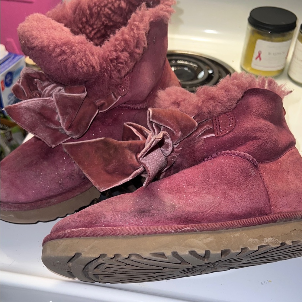 UGG Plum Sparkle Suede Boots with Velvet Bows ASIS needs clean.